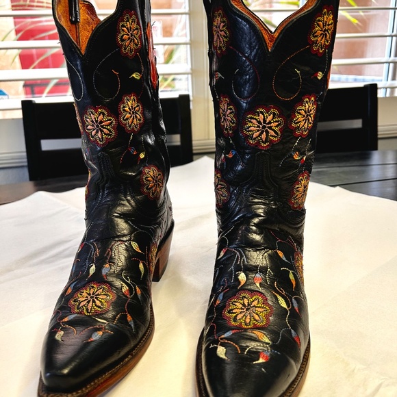 Lucchese 1883 Black Floral Boots - Picture 3 of 10